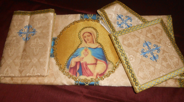 Traditional Catholic vestments